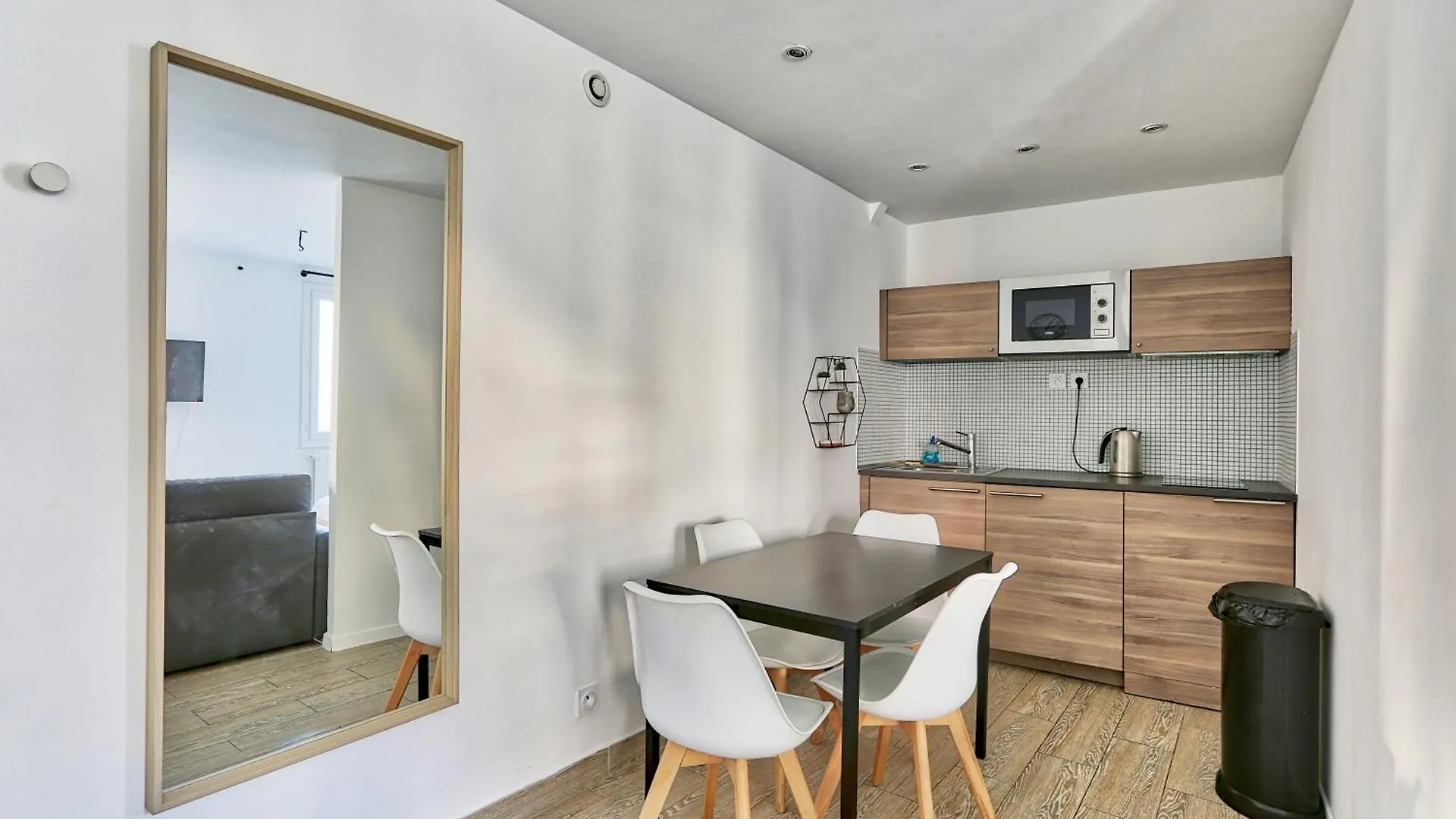 Sejour Pres Du Parc Des Buttes-Chaumont Apartment Paris