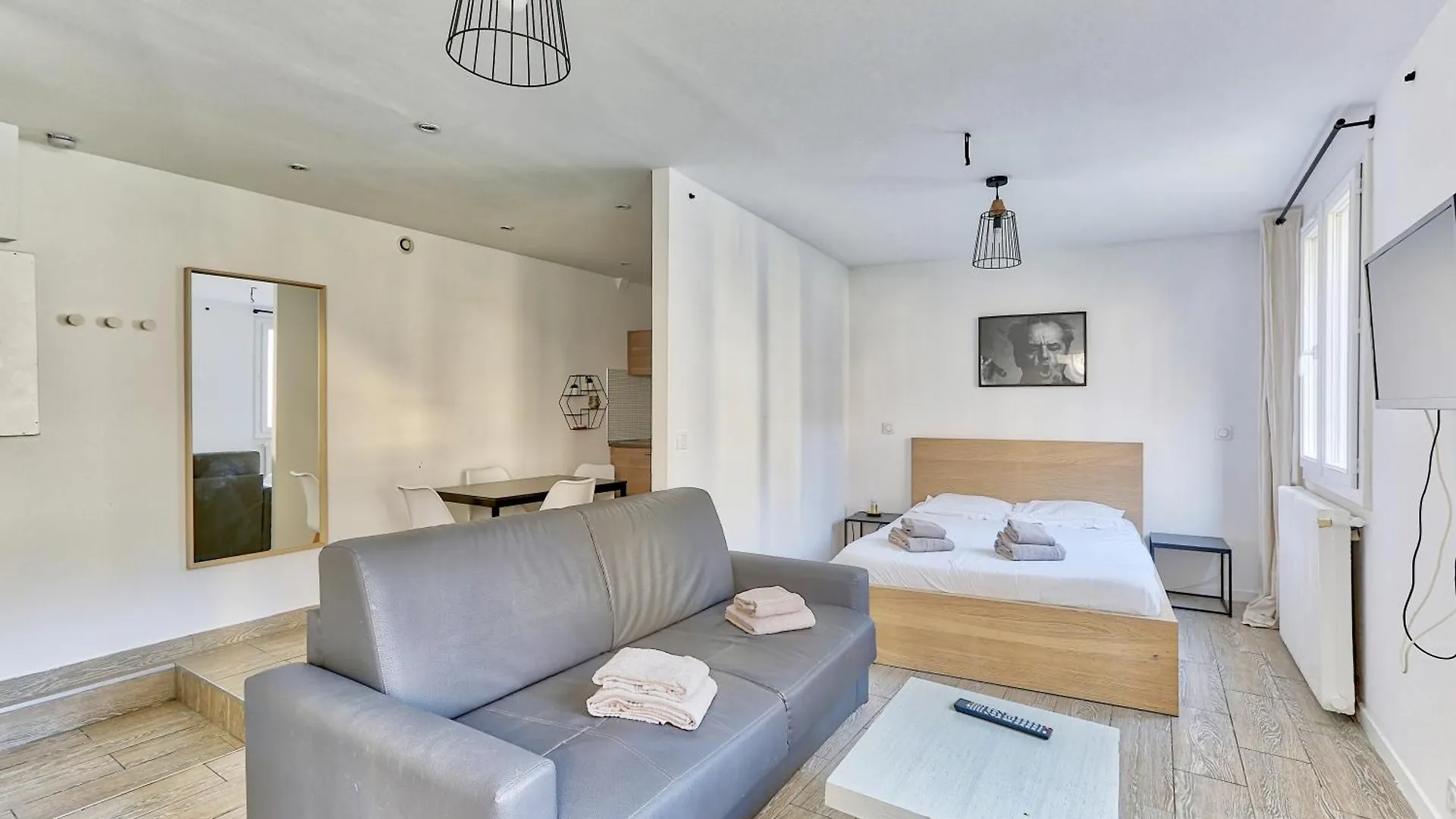 Sejour Pres Du Parc Des Buttes-Chaumont Apartment Paris